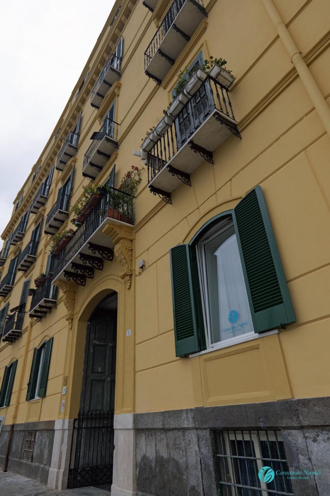 Bed and Breakfast Caracciolo Napoli Beb Exterior foto